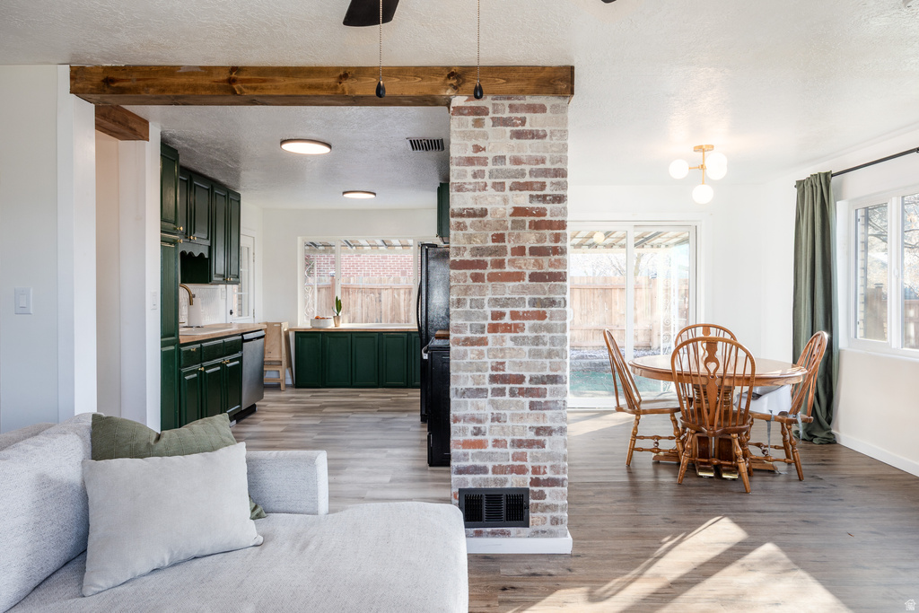 2890 S WHEELOCK AVE Ogden, UT 84403