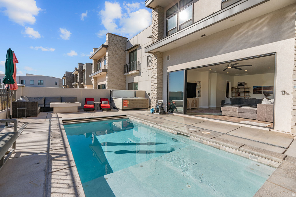 2248 N DOUBLE EAGLE LN Washington, UT 84780