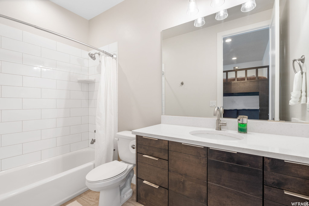 2248 N DOUBLE EAGLE LN Washington, UT 84780