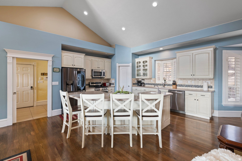 4640 N BROOKSHIRE CIR Provo, UT 84604