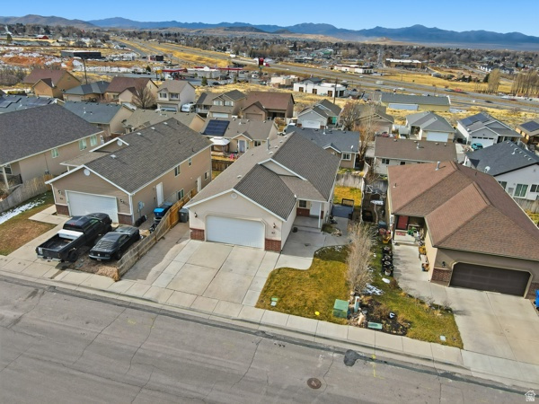 97 N OH HENRY ST Santaquin, UT 84655