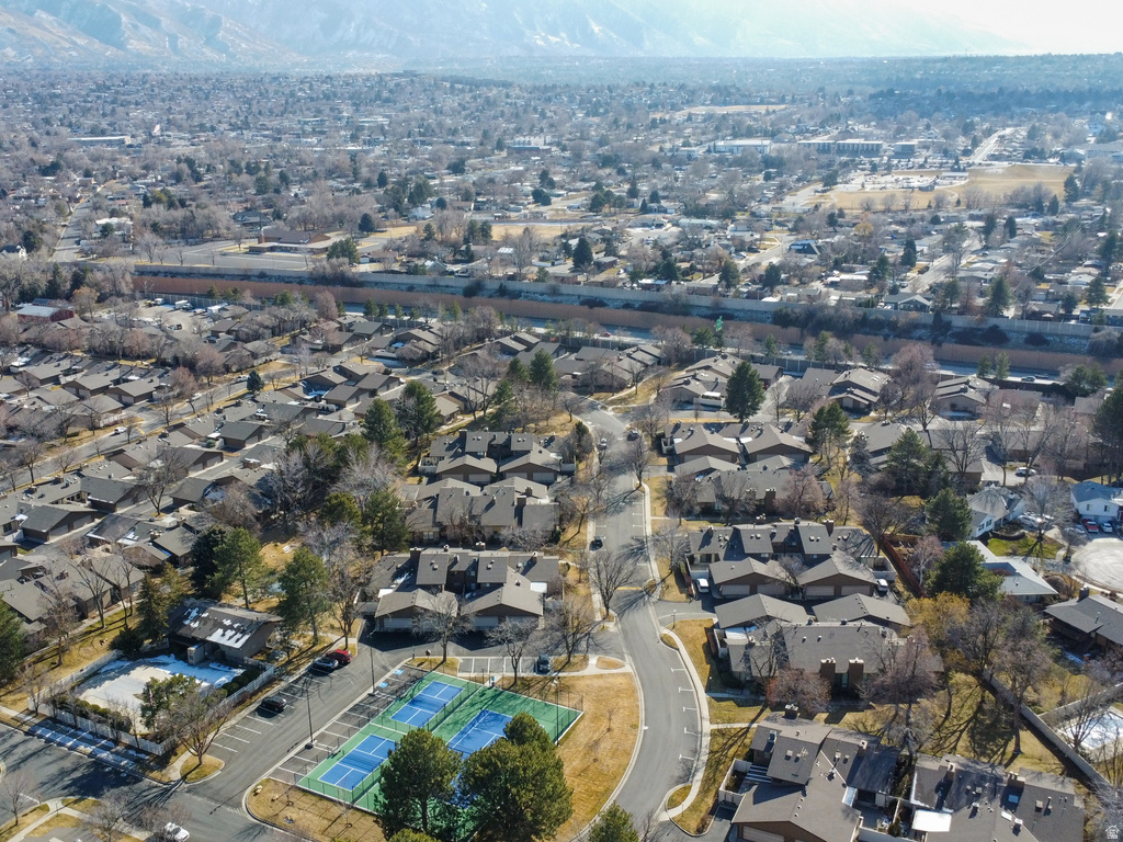 6587 S 1570 E Murray, UT 84121