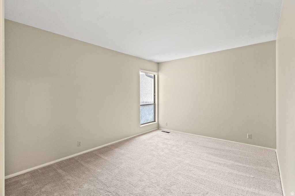 6587 S 1570 E Murray, UT 84121