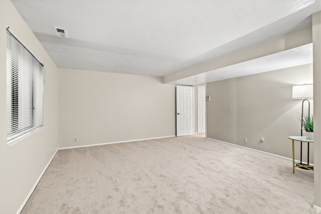 6587 S 1570 E Murray, UT 84121