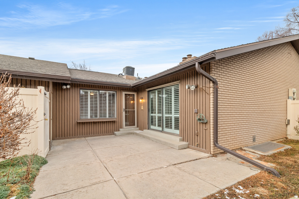 6587 S 1570 E Murray, UT 84121