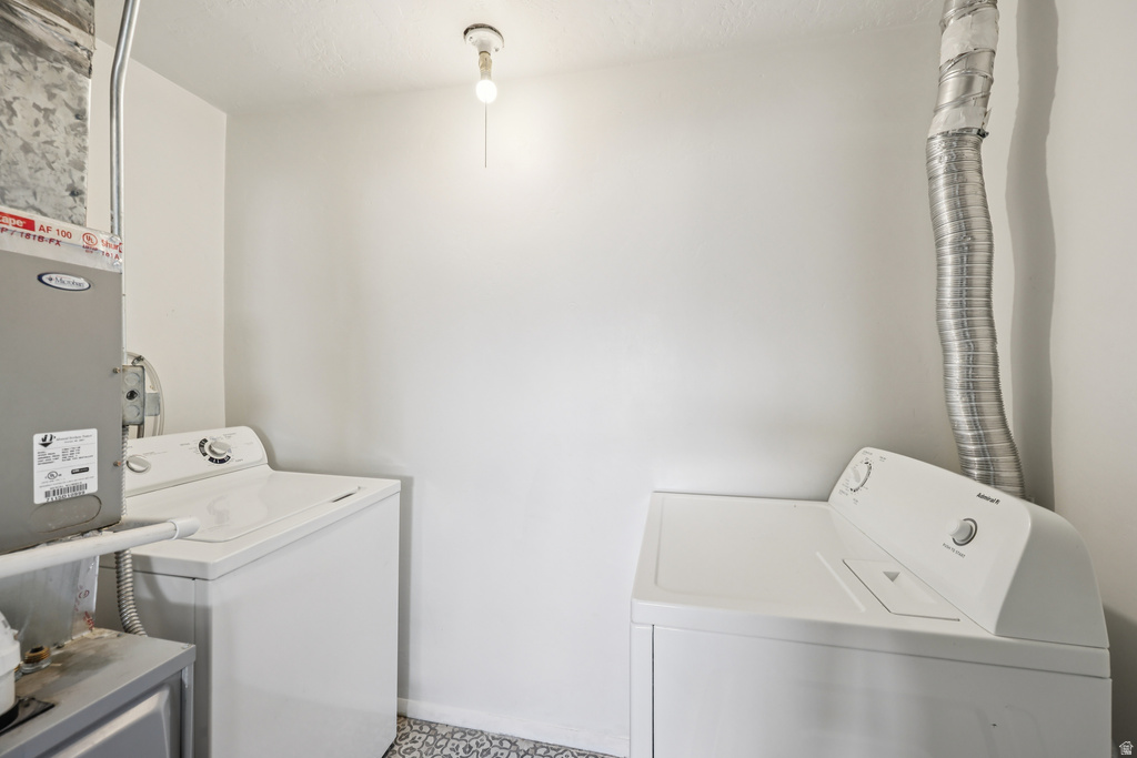 1896 CLIFF PL Layton, UT 84041