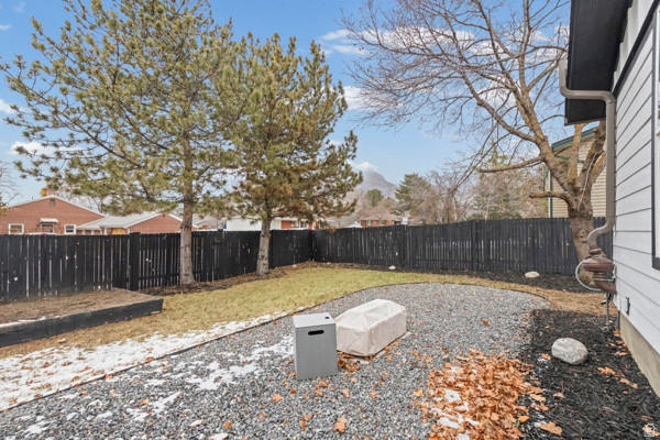 6607 S 2300 E Cottonwood Heights, UT 84121