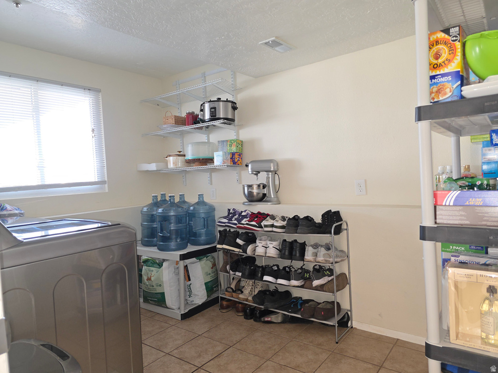 7933 S 2940 W West Jordan, UT 84088