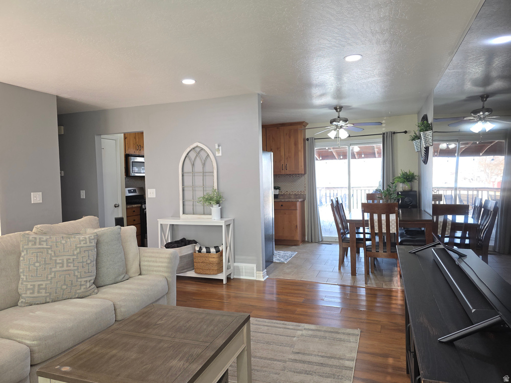 7933 S 2940 W West Jordan, UT 84088