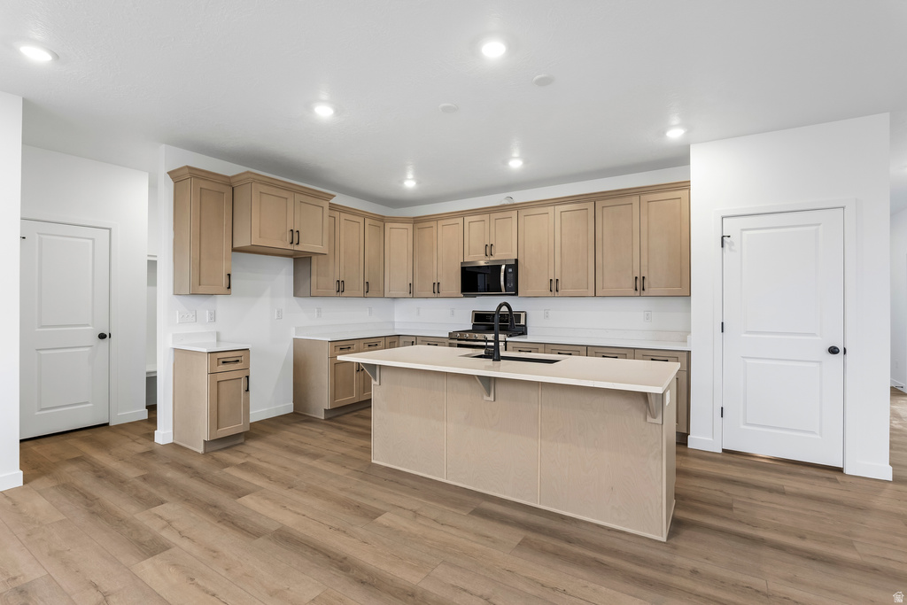 653 N PLAINSMAN DR Spanish Fork, UT 84660