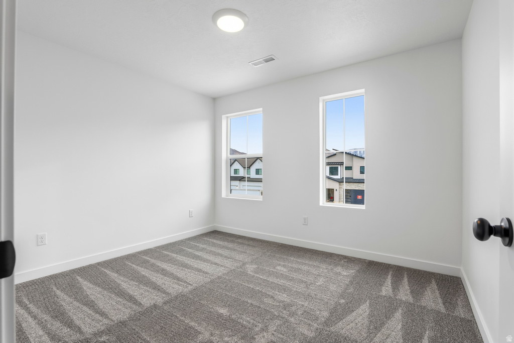 653 N PLAINSMAN DR Spanish Fork, UT 84660