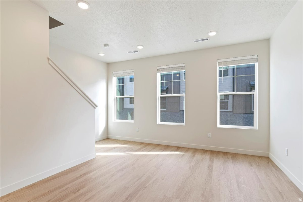 832 W IVYWELL LN #222 North Salt Lake, UT 84054