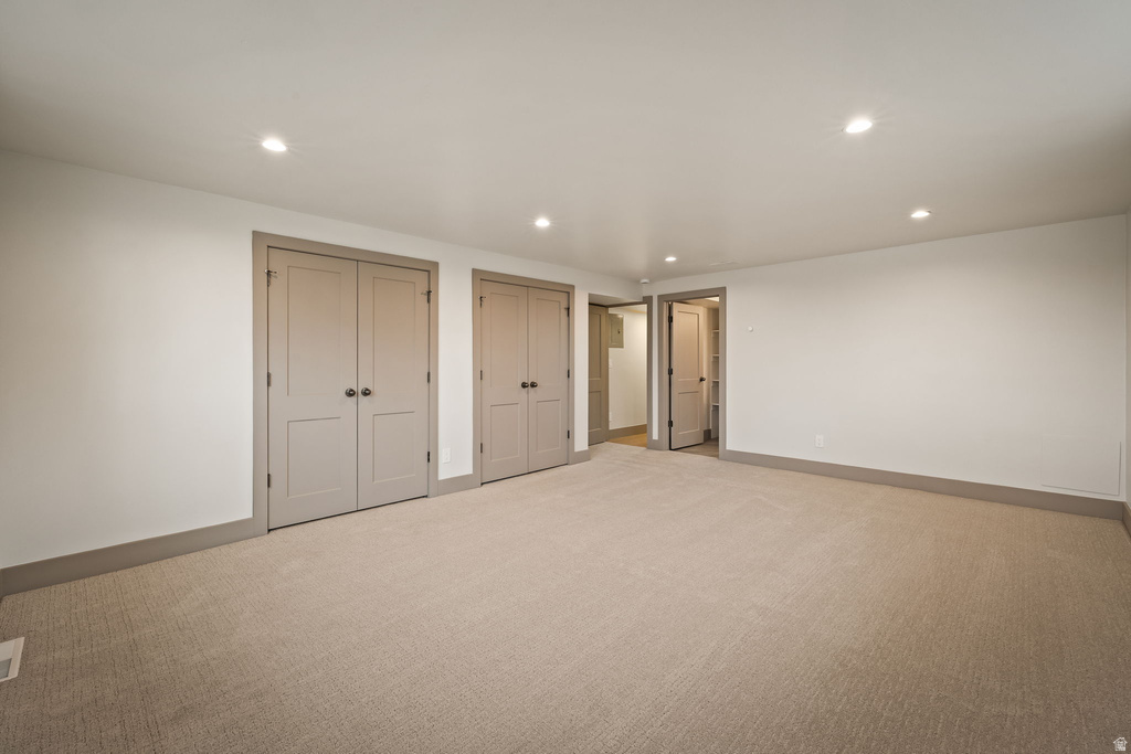 2551 E SHERWOOD DR Salt Lake City, UT 84108