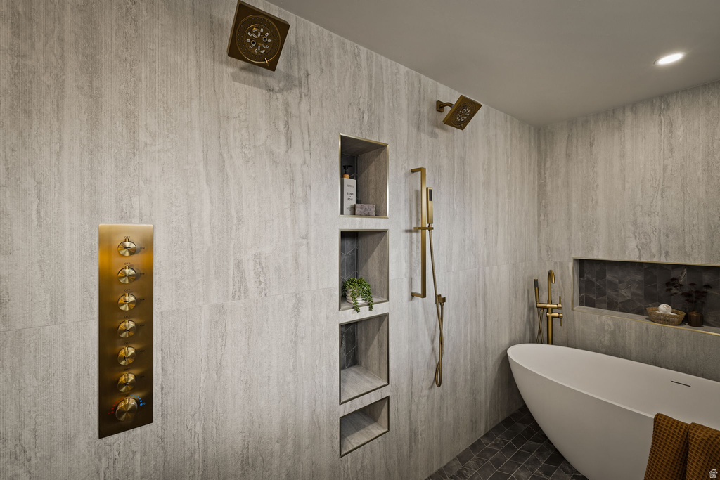 2551 E SHERWOOD DR Salt Lake City, UT 84108