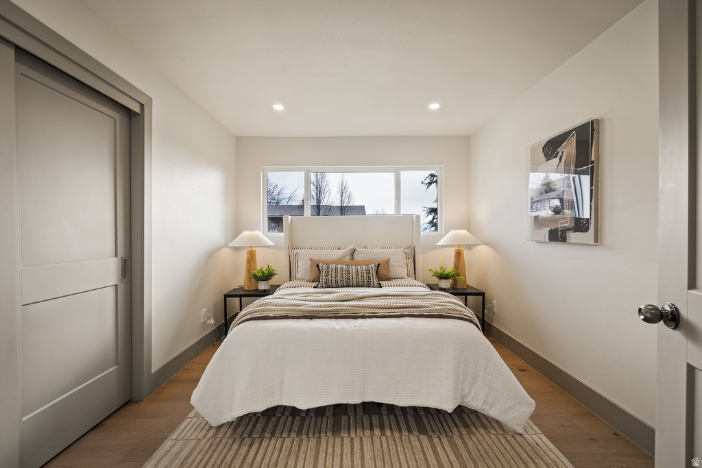 2551 E SHERWOOD DR Salt Lake City, UT 84108