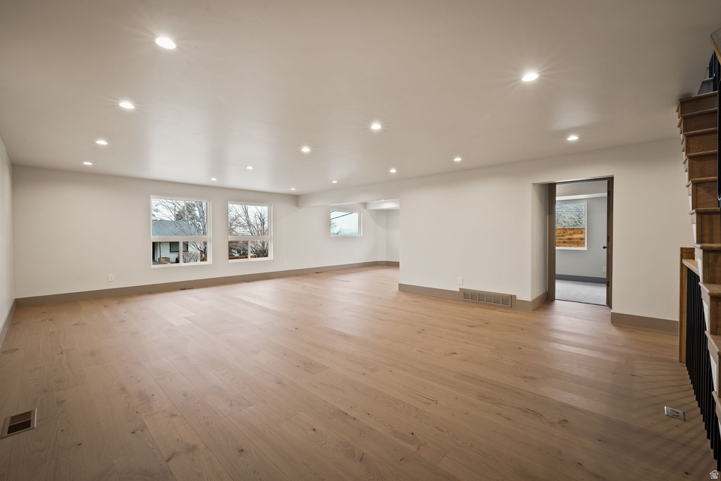 2551 E SHERWOOD DR Salt Lake City, UT 84108