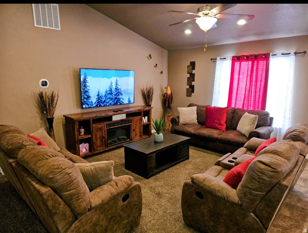 310 S HERITAGE DR Vernal, UT 84078