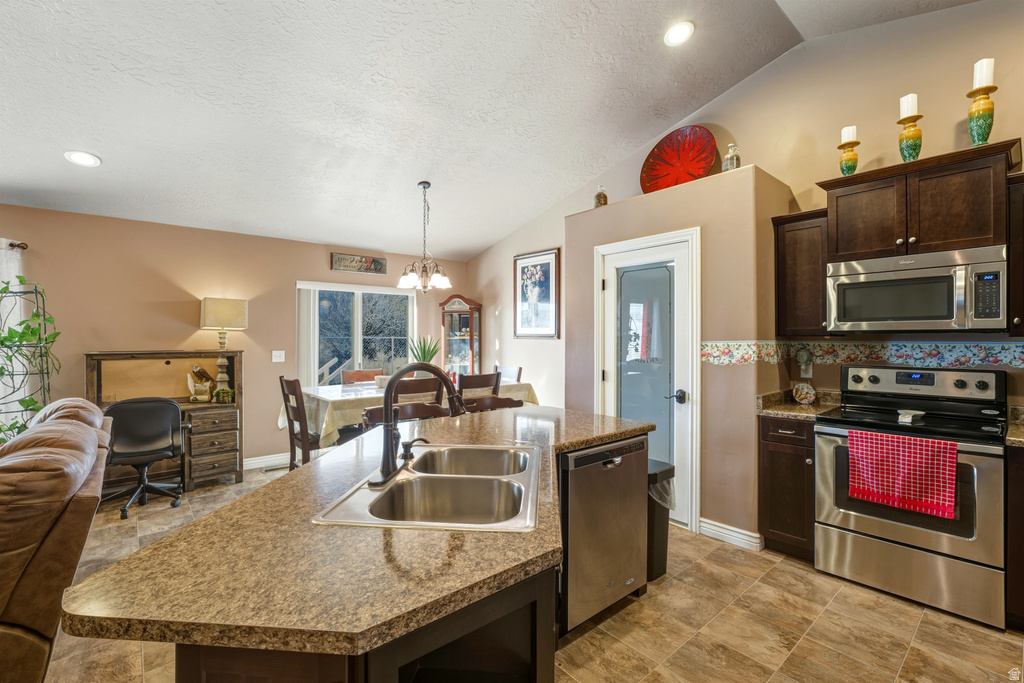 310 S HERITAGE DR Vernal, UT 84078