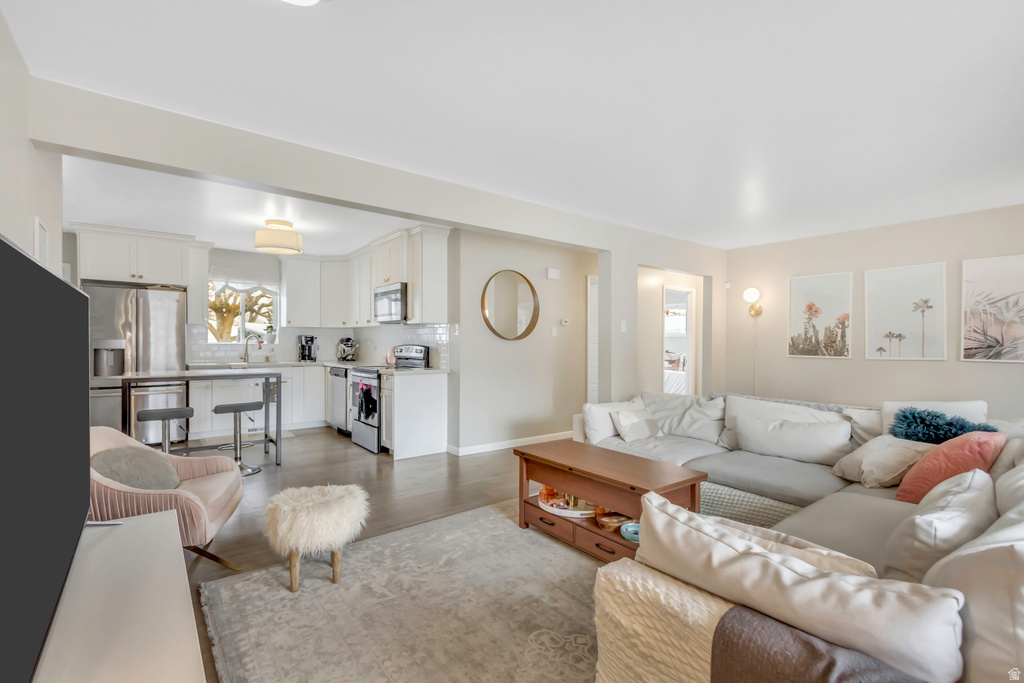 6852 S MEADOW DR Cottonwood Heights, UT 84121