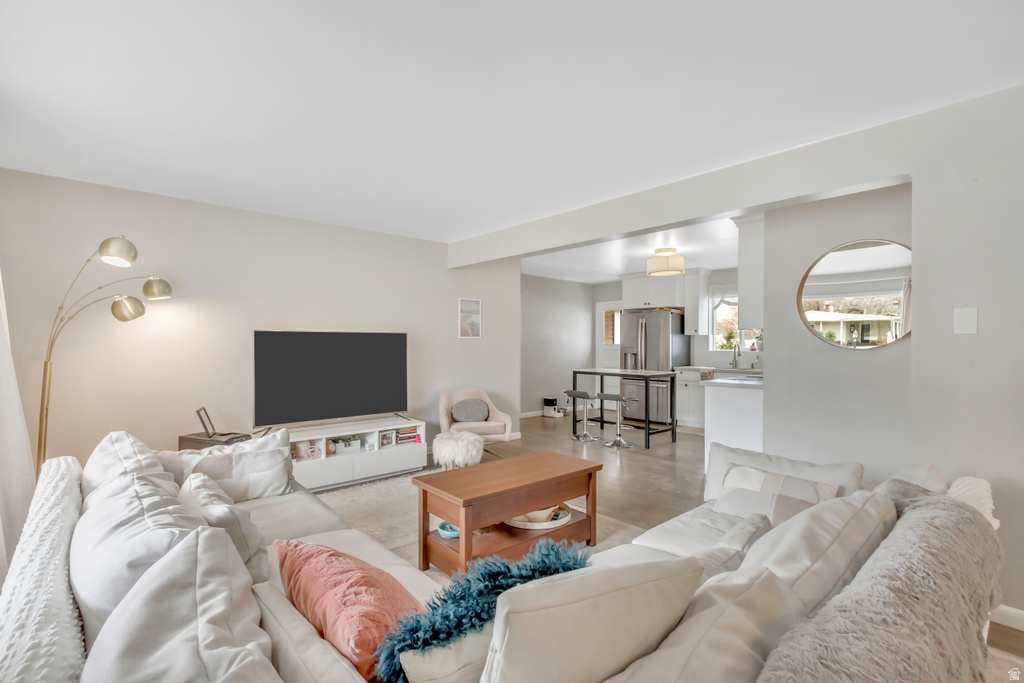 6852 S MEADOW DR Cottonwood Heights, UT 84121