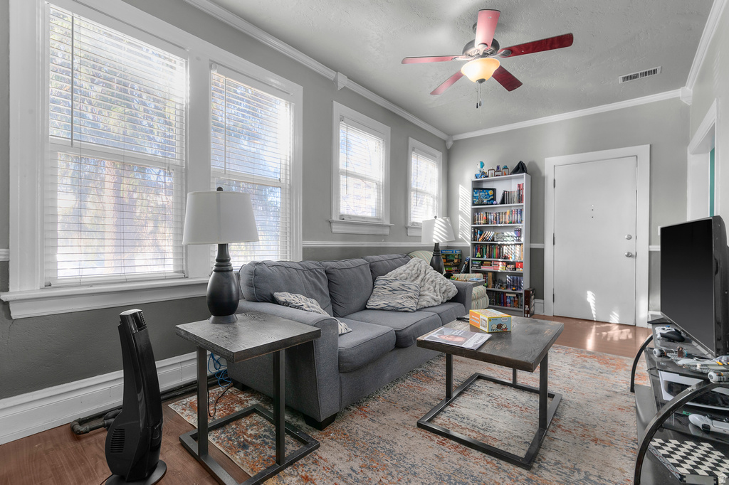 194 N 100 E Provo, UT 84606