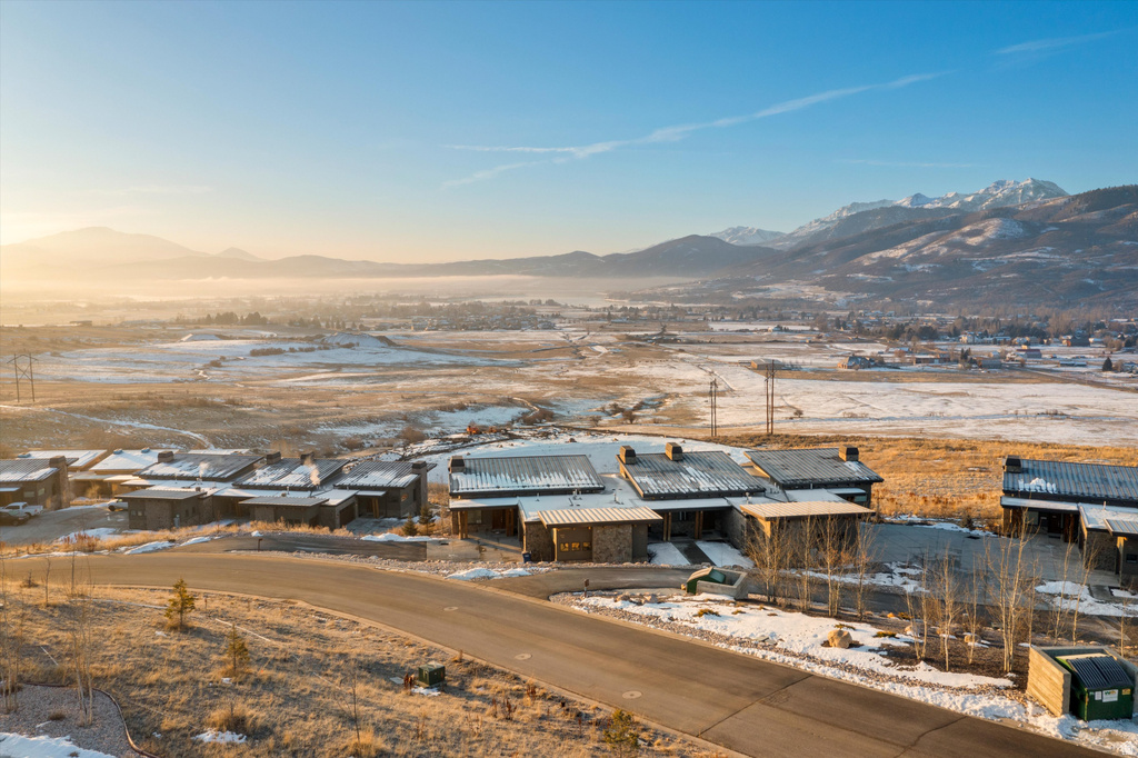 5345 E 3450 N #1004 Eden, UT 84310