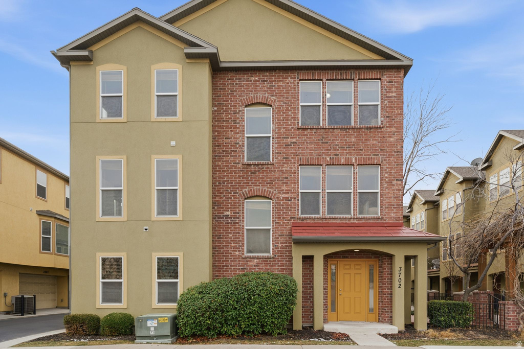 3702 S BALMOSSIE DR South Salt Lake, UT 84115