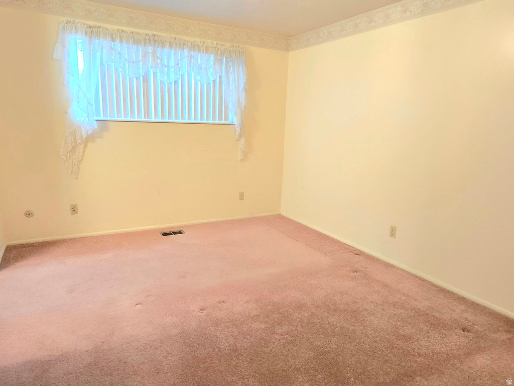 1130 N VIRGINIA AVE Harrisville, UT 84404