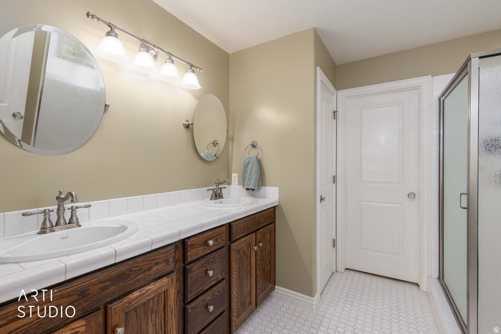 285 W CENTER ST Kaysville, UT 84037