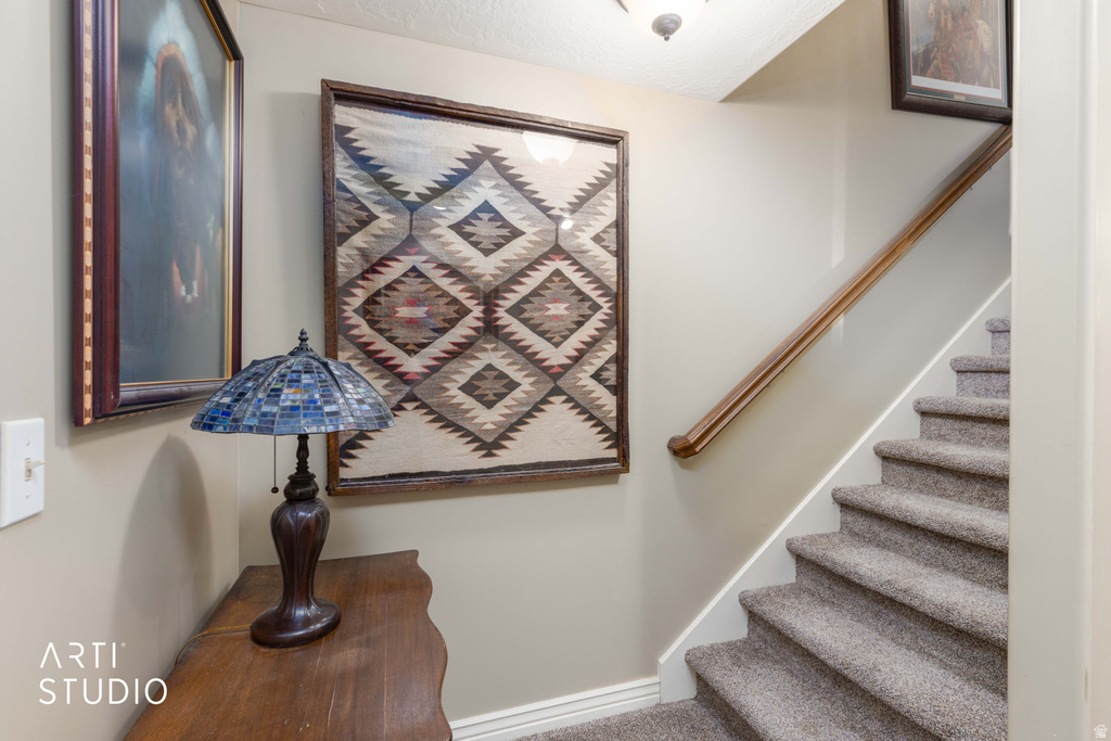 285 W CENTER ST Kaysville, UT 84037