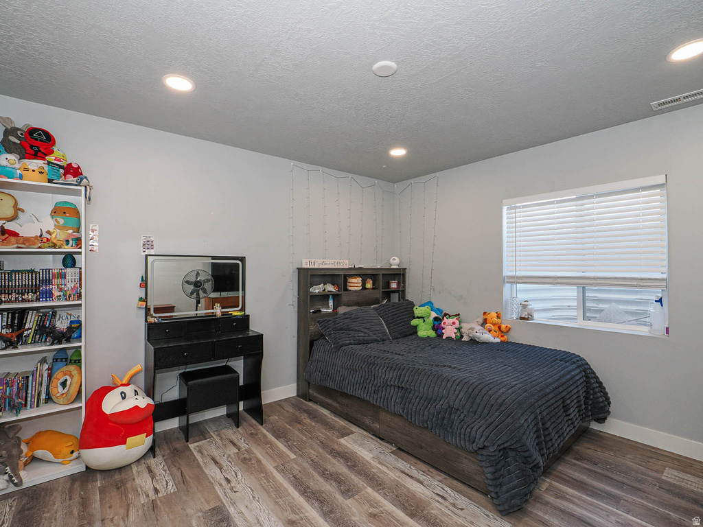 582 W DURFEE ST Grantsville, UT 84029