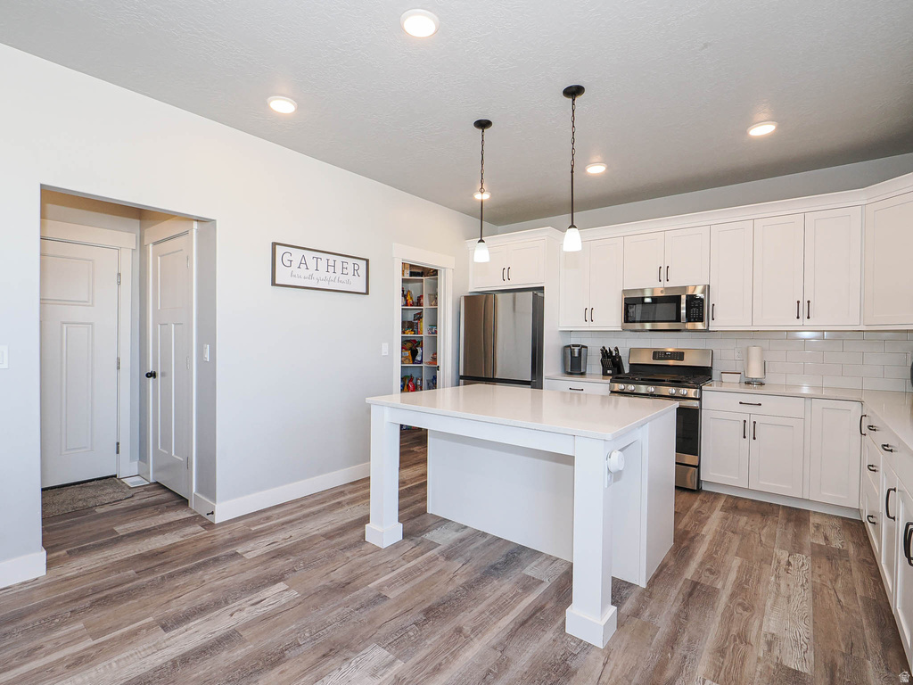 582 W DURFEE ST Grantsville, UT 84029