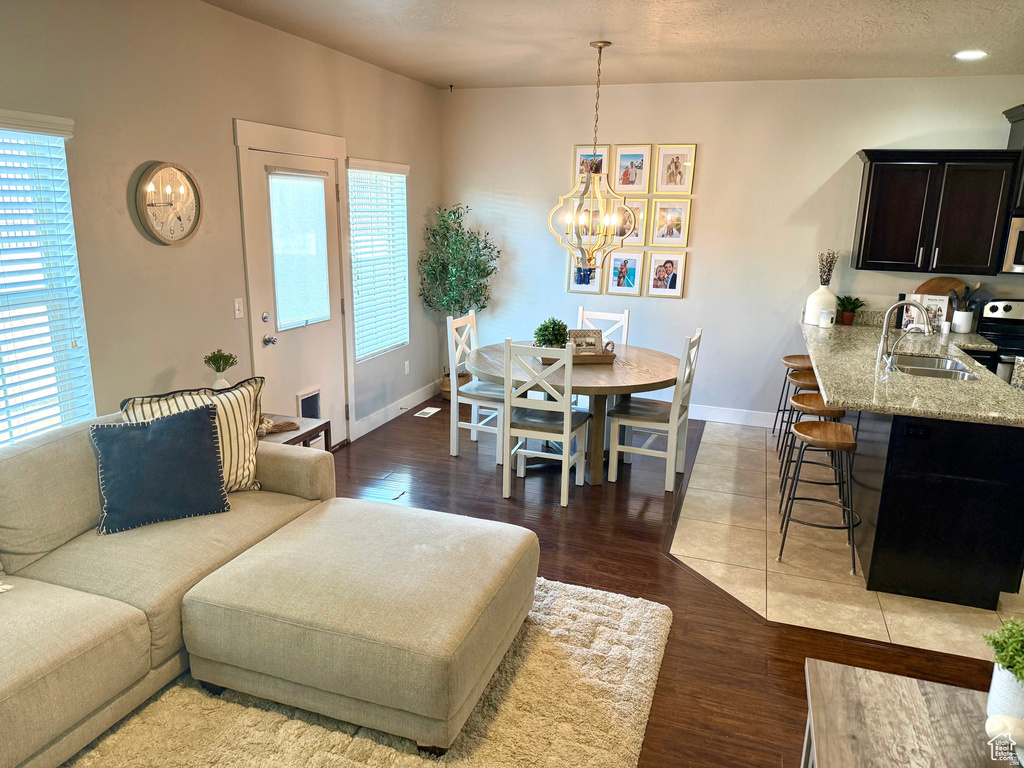 146 E CARBONELL WAY Saratoga Springs, UT 84045