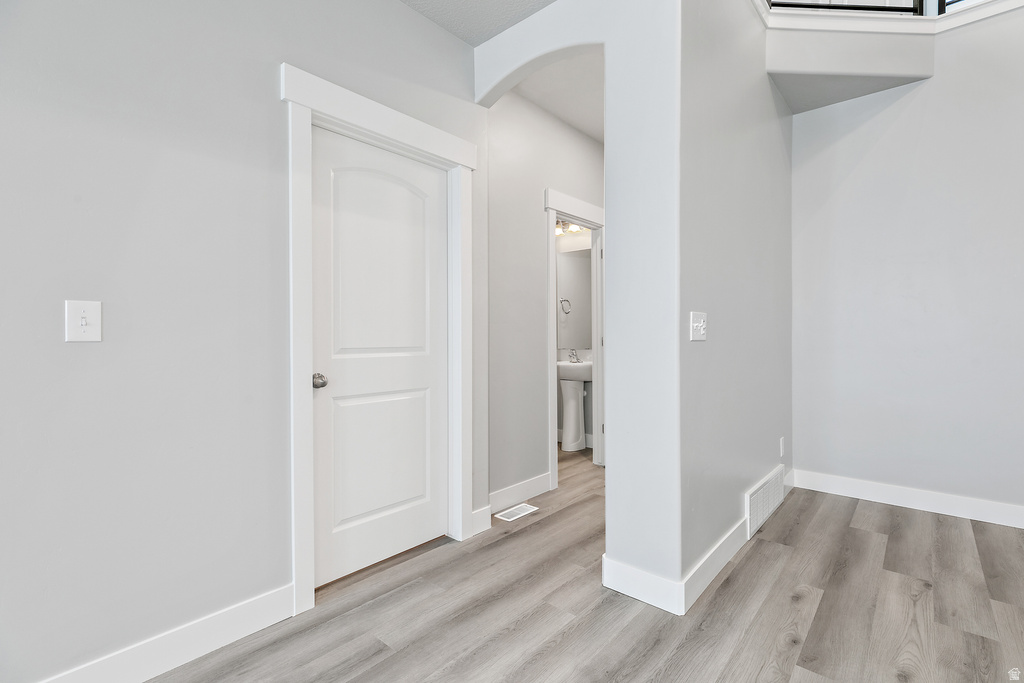 1353 N 3740 W Lehi, UT 84043