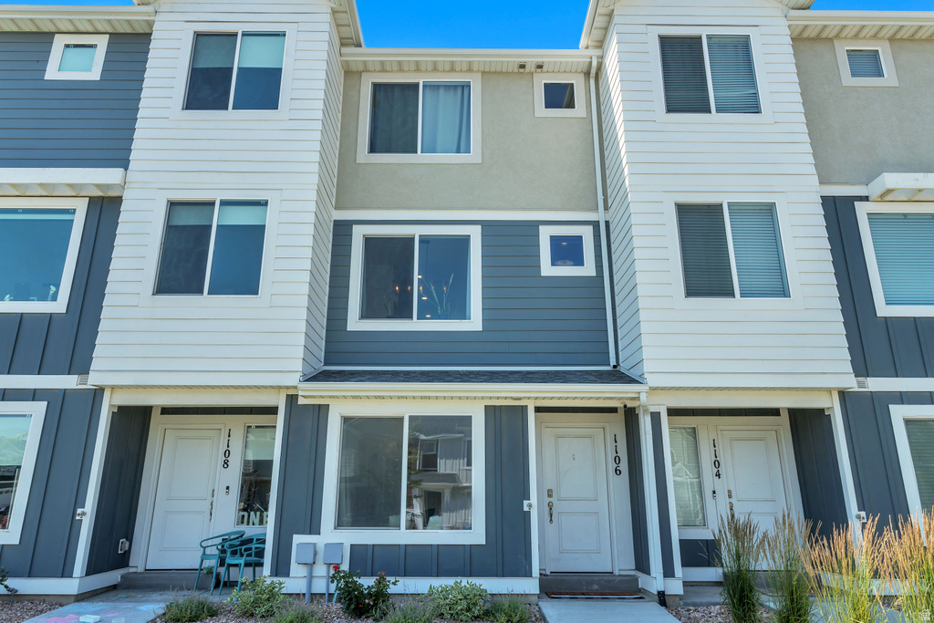 1106 E YARD ROW Saratoga Springs, UT 84045