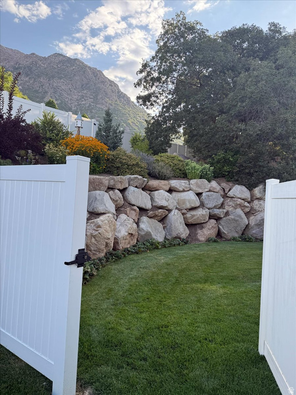 4496 COTTONWOOD DR Pleasant View, UT 84414