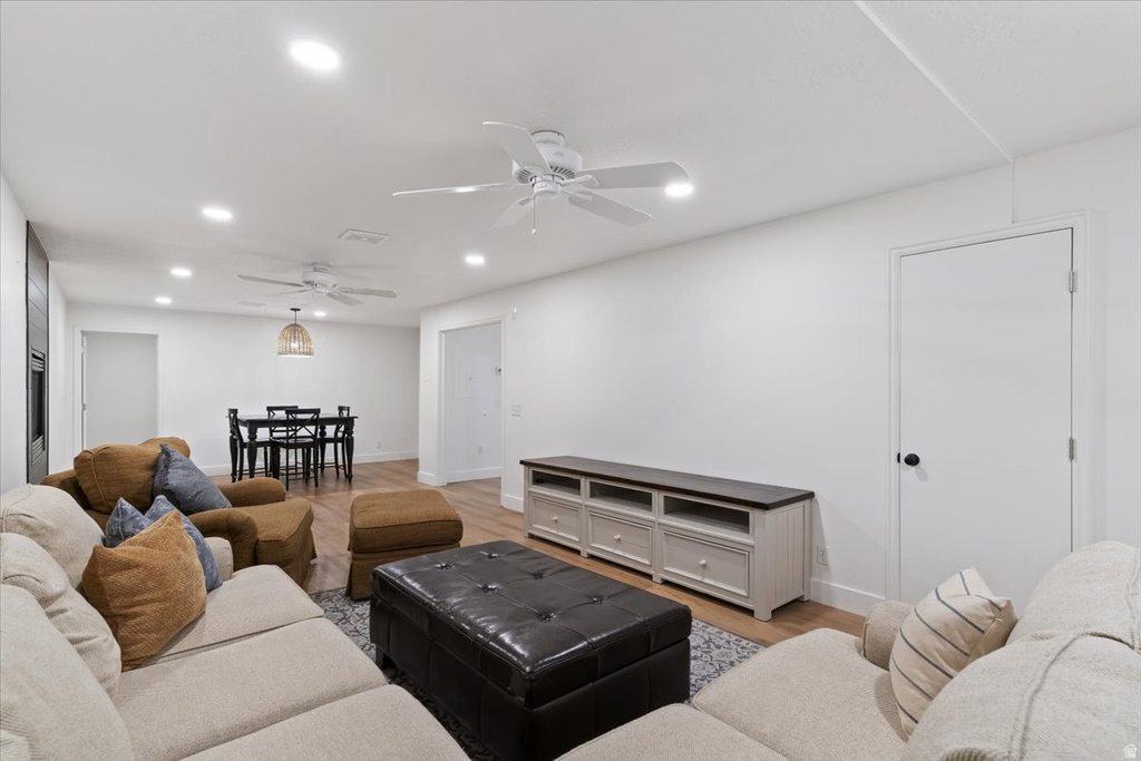 4496 COTTONWOOD DR Pleasant View, UT 84414