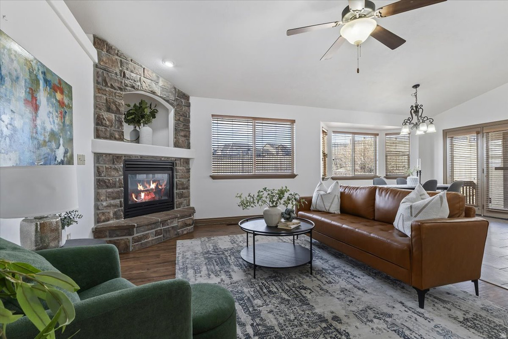 9021 N CLUBHOUSE LN Eagle Mountain, UT 84005