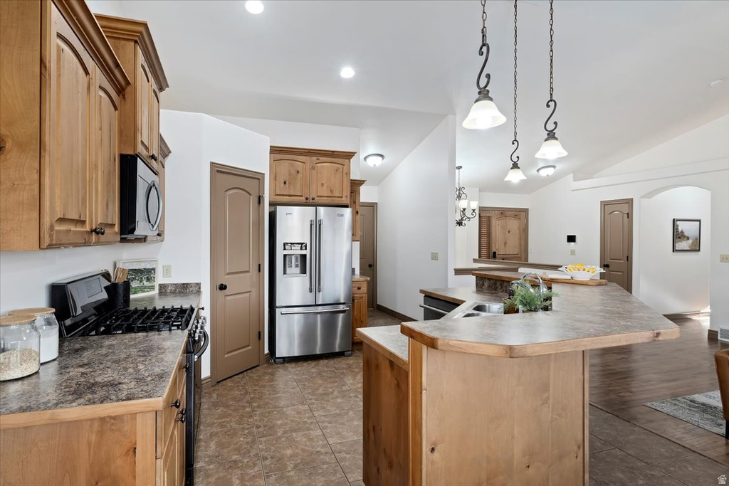 9021 N CLUBHOUSE LN Eagle Mountain, UT 84005