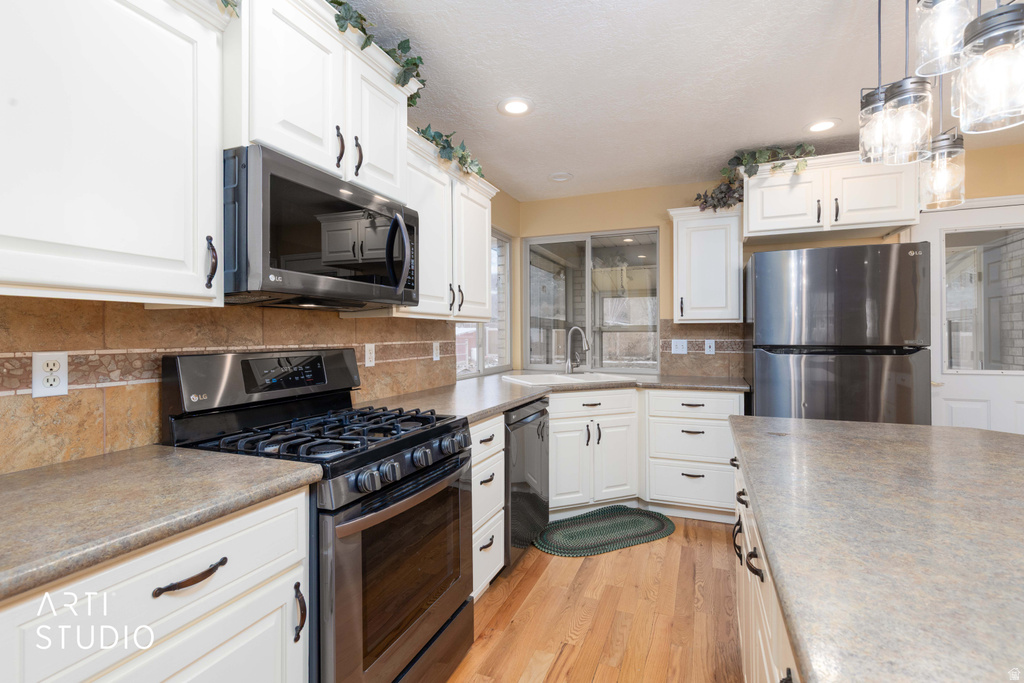 2357 E 8100 S South Weber, UT 84405