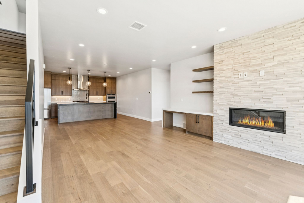 889 E GRIZZLY DRAW CT Hideout, UT 84036