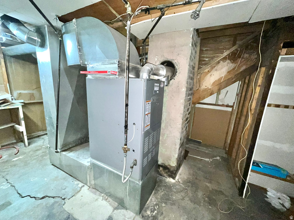 230 E 100 S Price, UT 84501