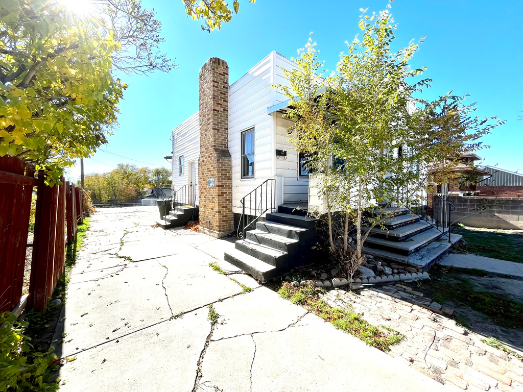 230 E 100 S Price, UT 84501