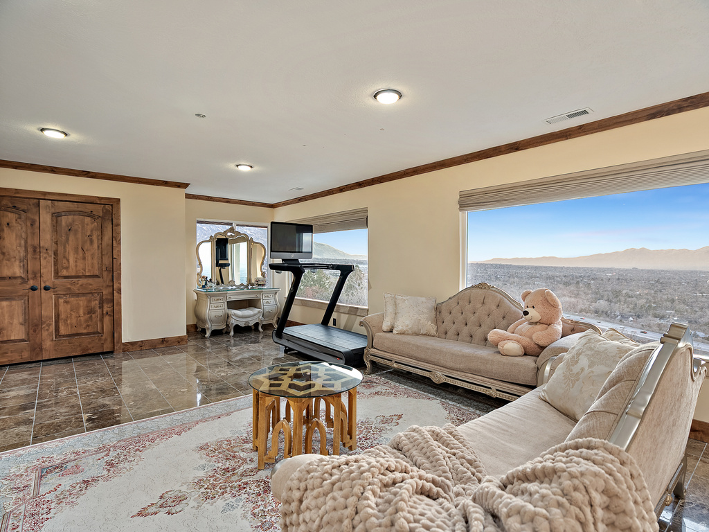 5758 S WASATCH BLVD Holladay, UT 84121