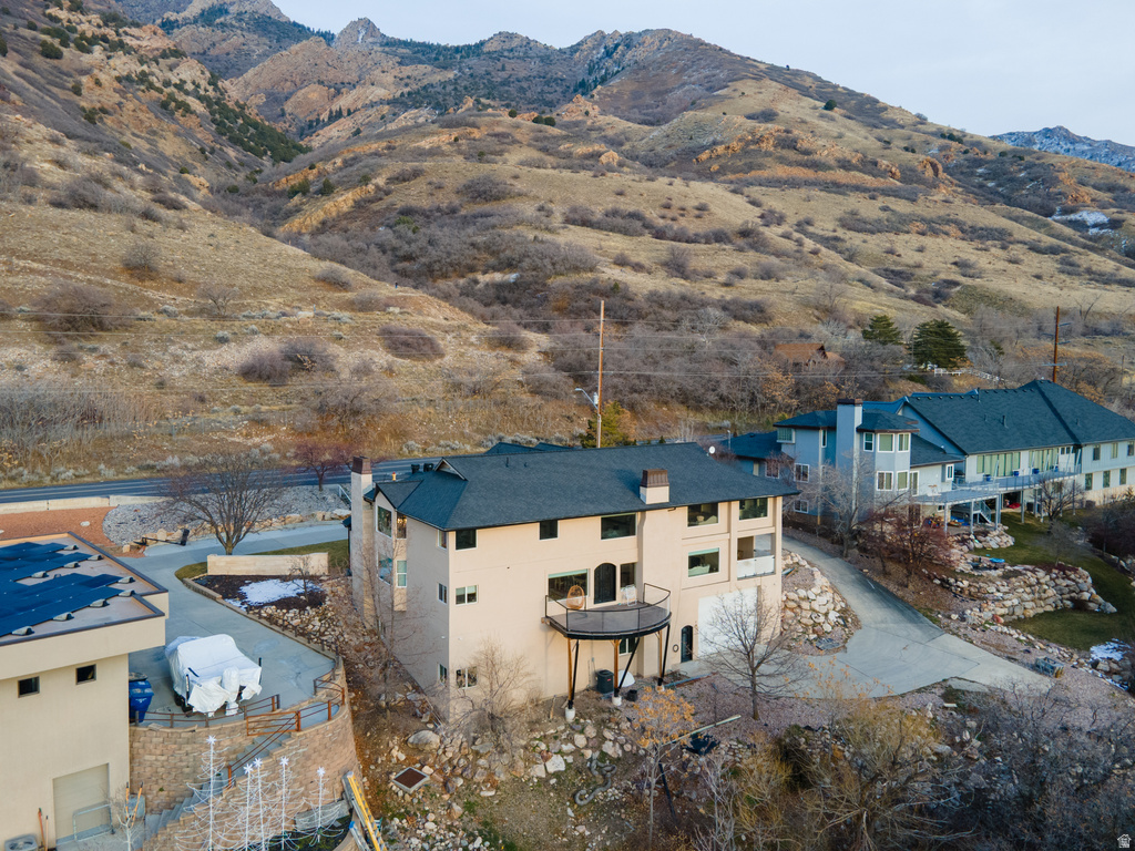 5758 S WASATCH BLVD Holladay, UT 84121