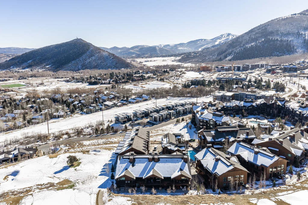 4273 WILLOW DRAW DR #606 Park City, UT 84098