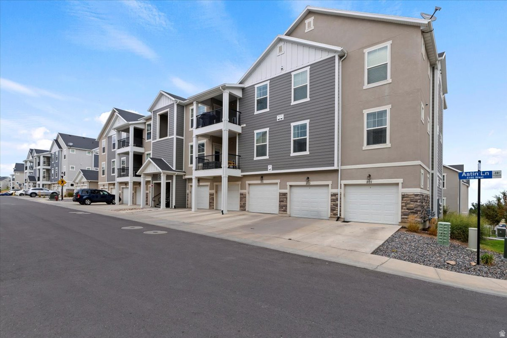 14697 S ASTIN LN #O201 Herriman, UT 84096