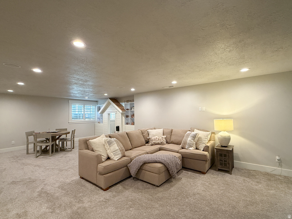 3317 W 2450 N Plain City, UT 84404