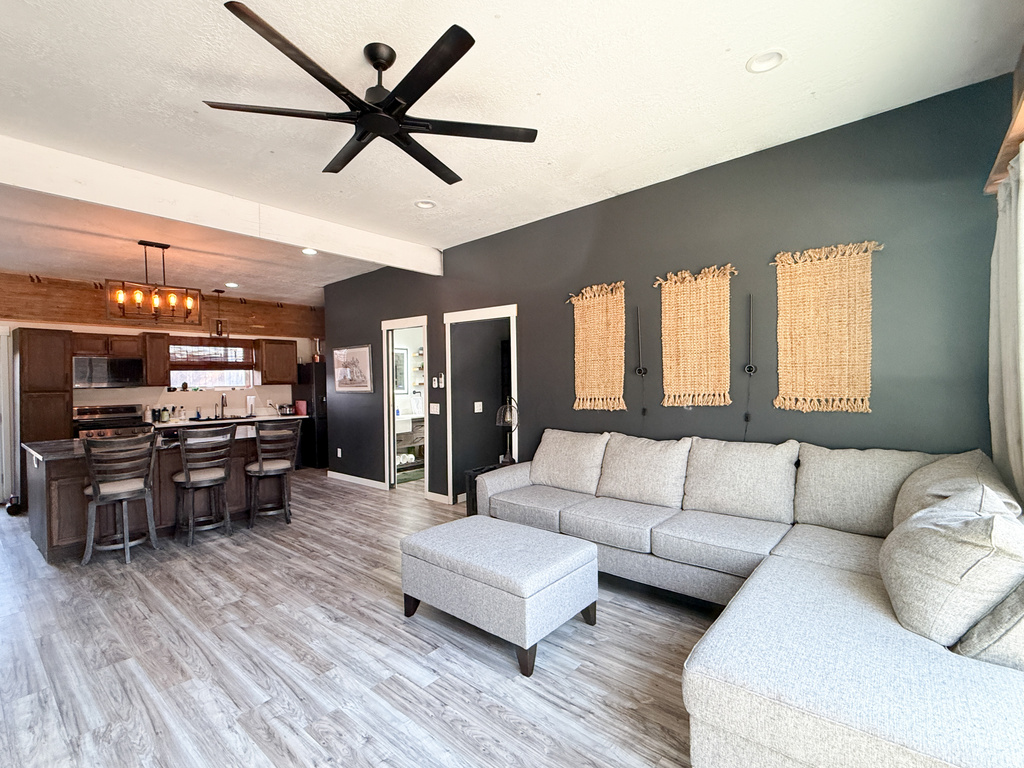 2870 S 3925 W Taylor, UT 84401