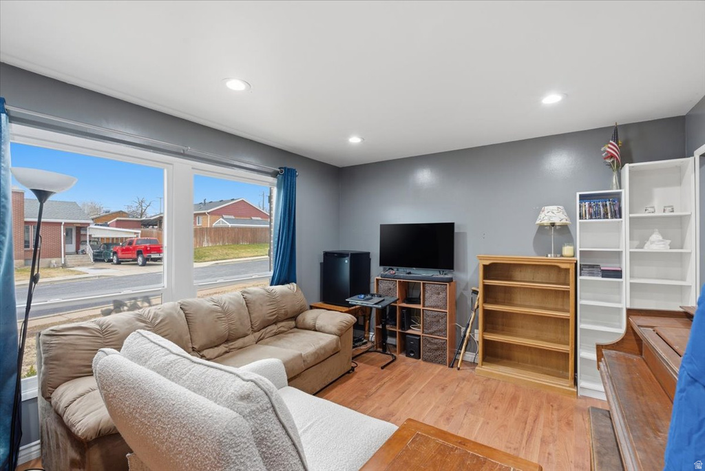 4689 S 275 W Ogden, UT 84405